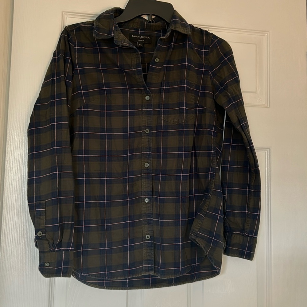 3 for $10! Banana Republic Flannel Shirt